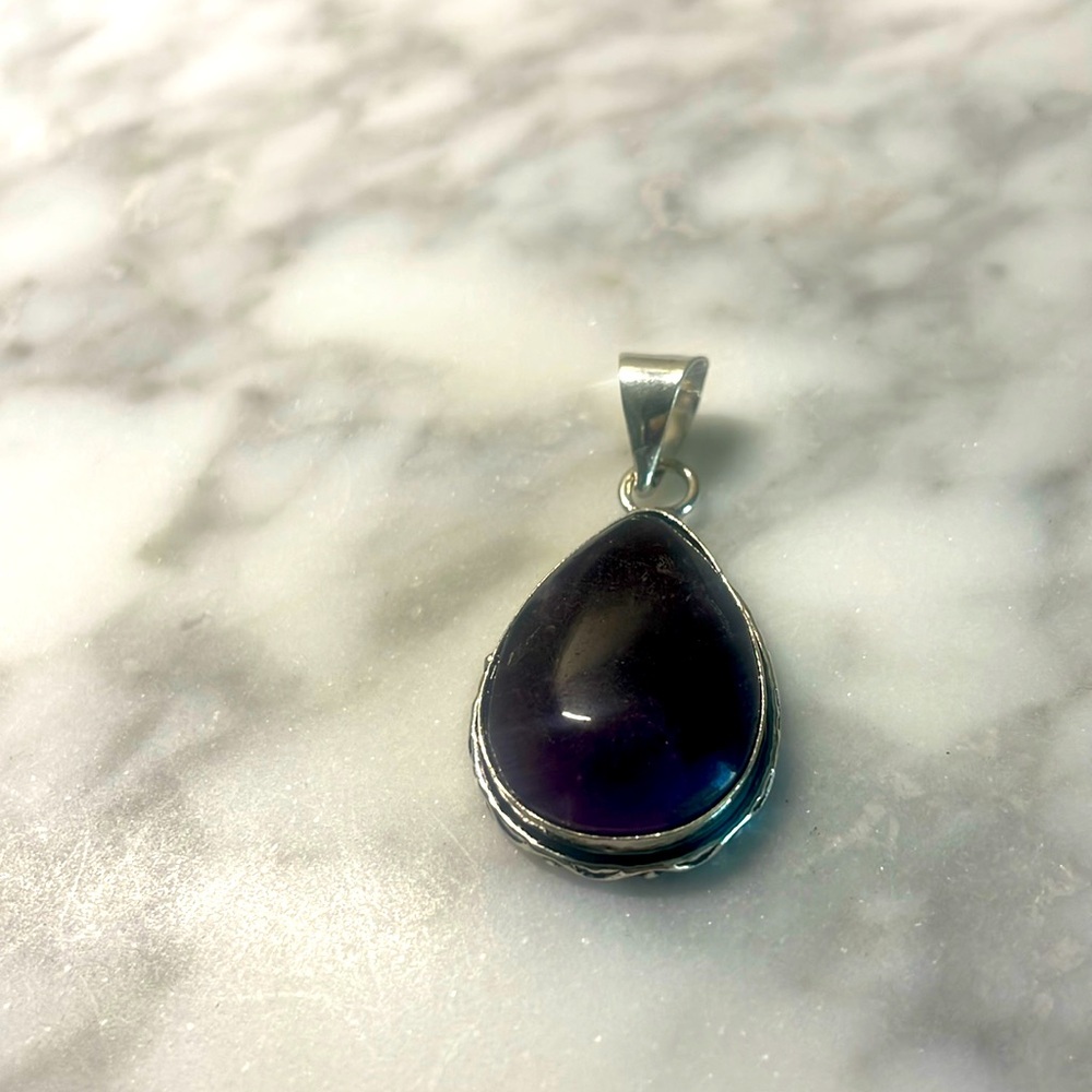 Amethyst silver pendant